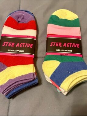 Women's Multi-Color Low-Cut Socks - 3 per pack you get 2 packs.